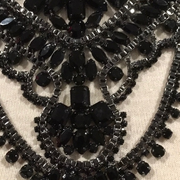 Magical Statement Necklace - Picture 4 of 7